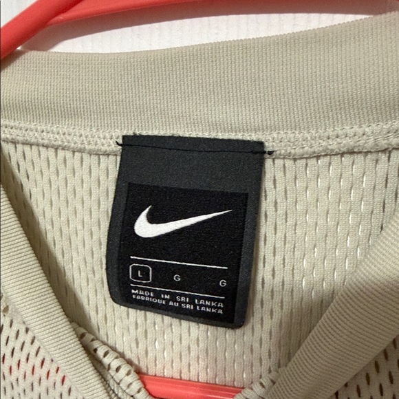 Nike Women's Beige Tank Top - Picture 6 of 6